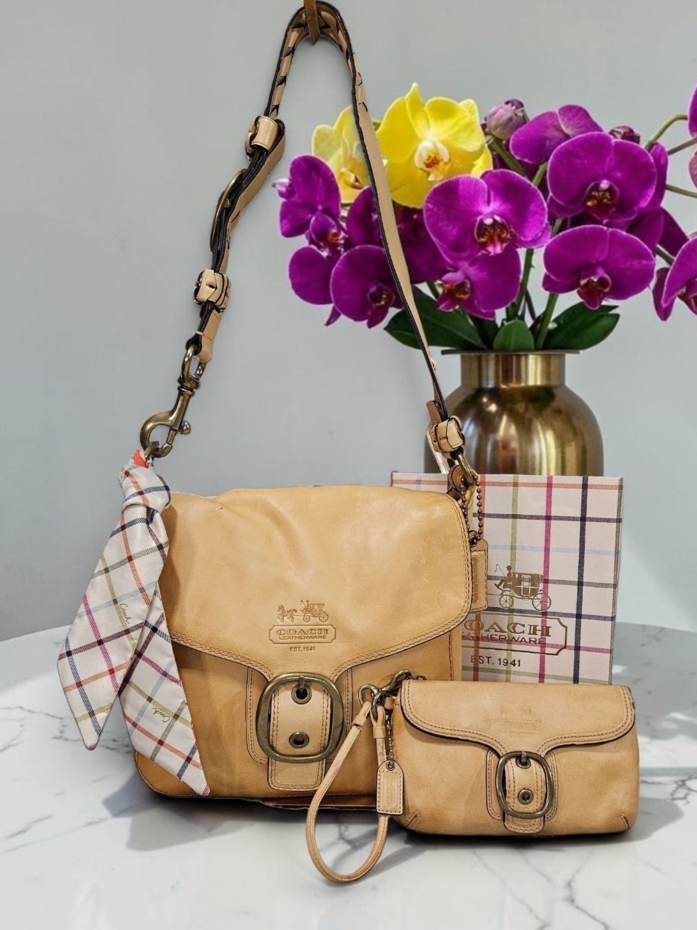 Coach BLEECKER TATTERSAL 2007 Set W/Matching Wristlet & Scarf